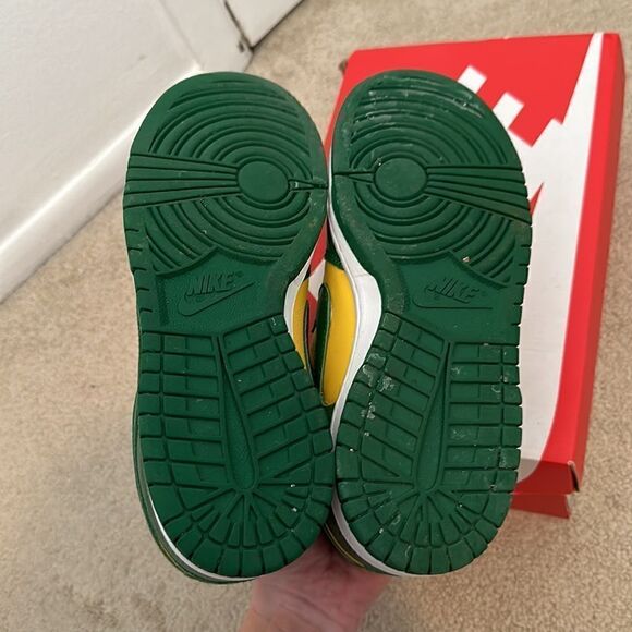 Nike Dunk Low men’s 5.5 women’s 7 green/yellow - Picture 9 of 9